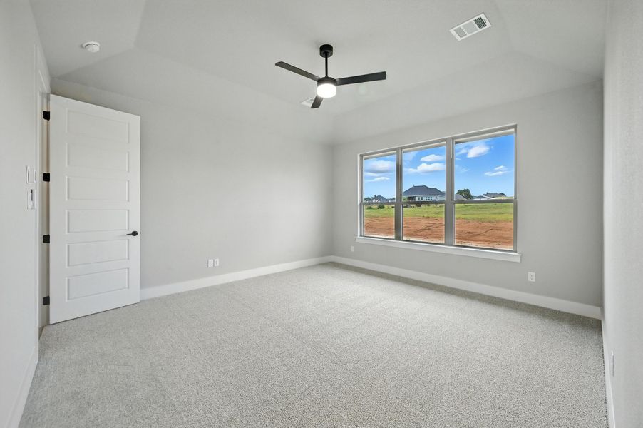 Spacious, unfurnished interior of a new home in Rocky Top Ranch, Reno (Image 25). Spacious, unfurnished interior of a new home in Rocky Top Ranch, Reno (Image 25).