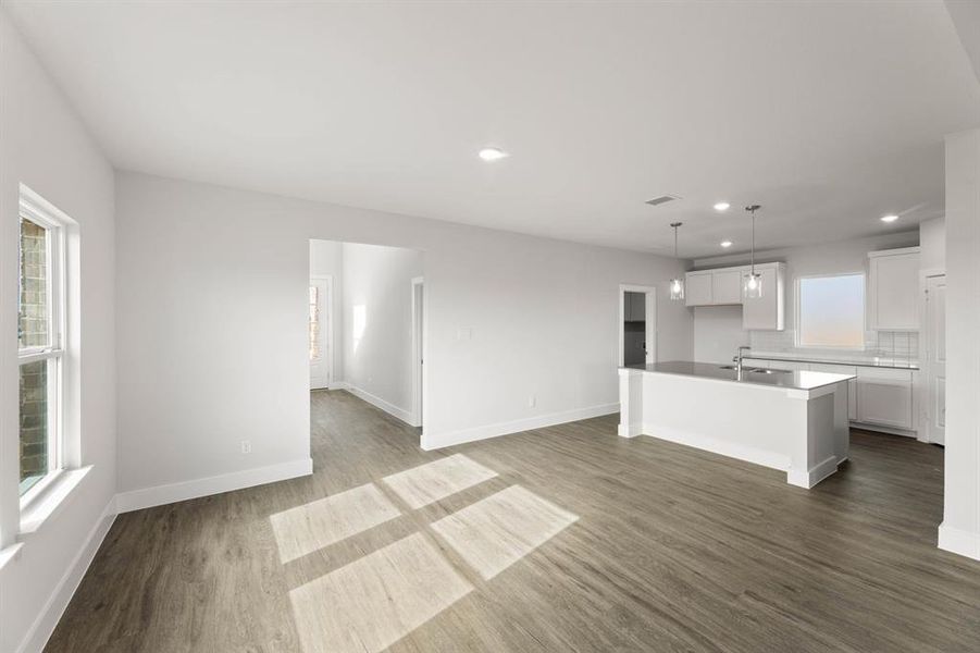 1504 Blackthorne-Dining-1