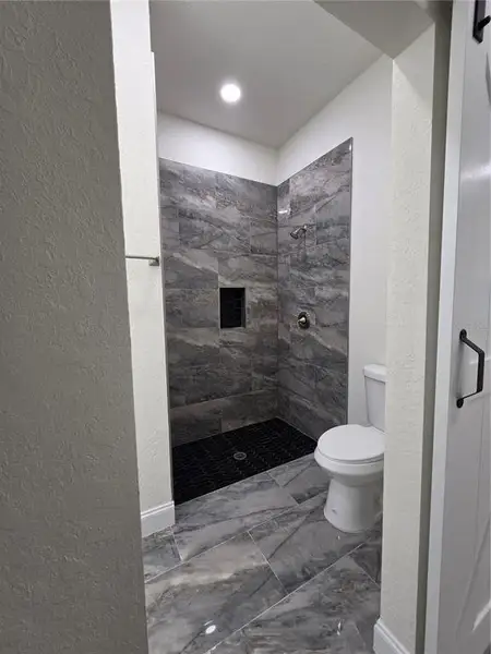 Image 19 of a home in .