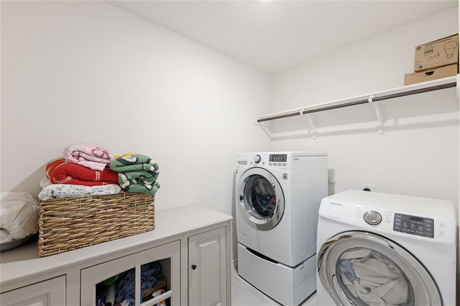Furnished interior view inside a new home in , Aubrey (Image 5).