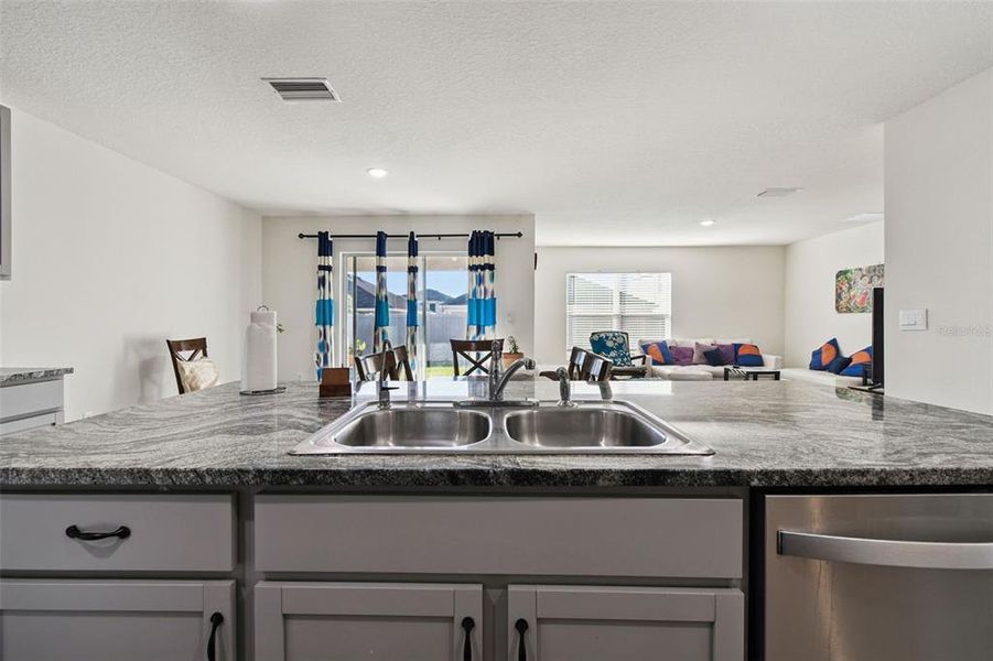 Close-up of interior finishes inside a home in River Park, Temple Terrace (Image 20).