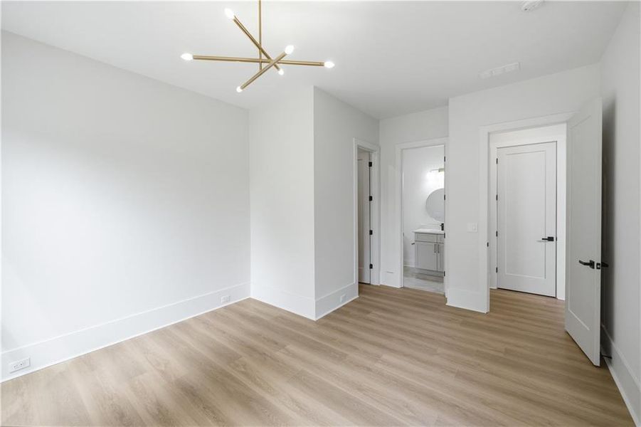 Spacious, unfurnished interior of a new home in , Monroe (Image 40).