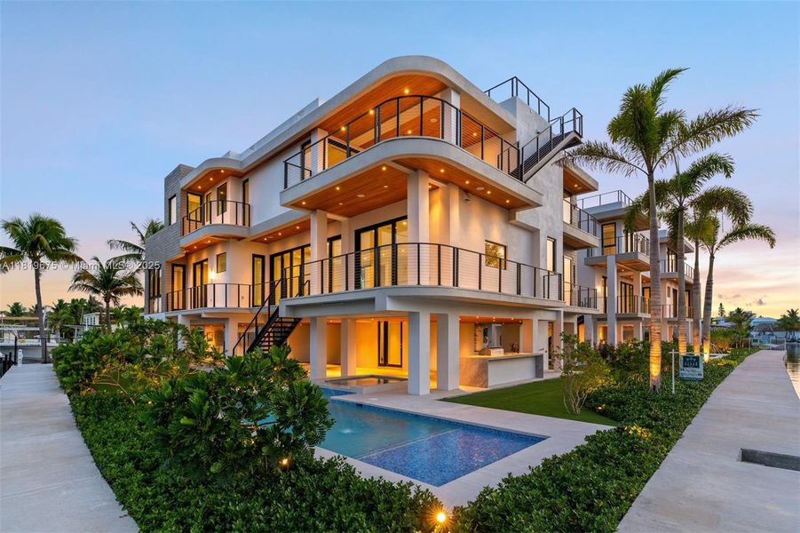 Exterior details and patio area of a home in , Key Largo (Image 24). Exterior details and patio area of a home in , Key Largo (Image 24).