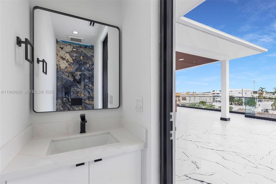 Image 77 of a home in .