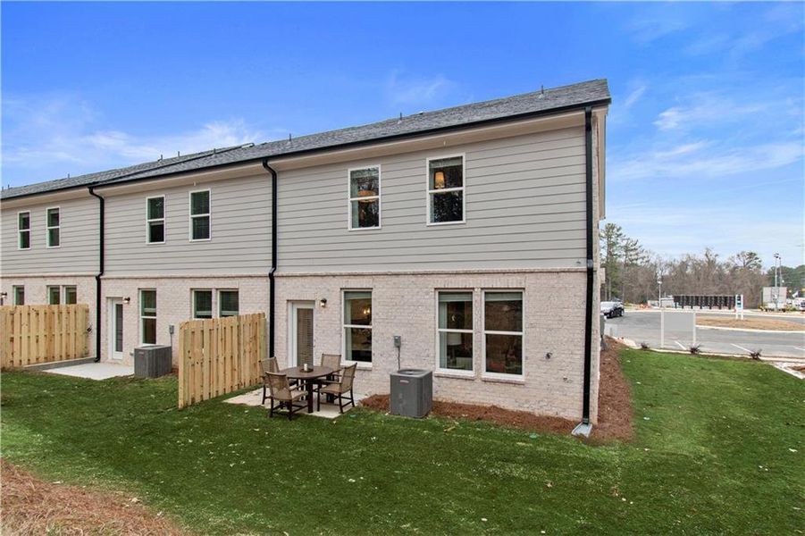 Exterior details and patio area of a home in Diamante, Stockbridge (Image 3).