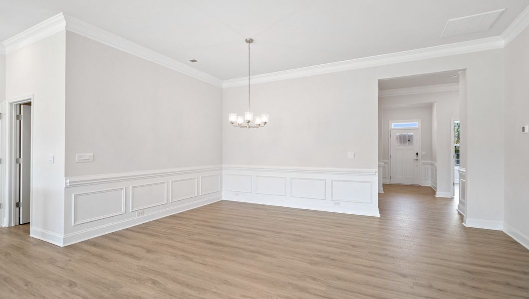 Spacious, unfurnished interior of a new home in Sunset Summits, Spartanburg (Image 20). Spacious, unfurnished interior of a new home in Sunset Summits, Spartanburg (Image 20).