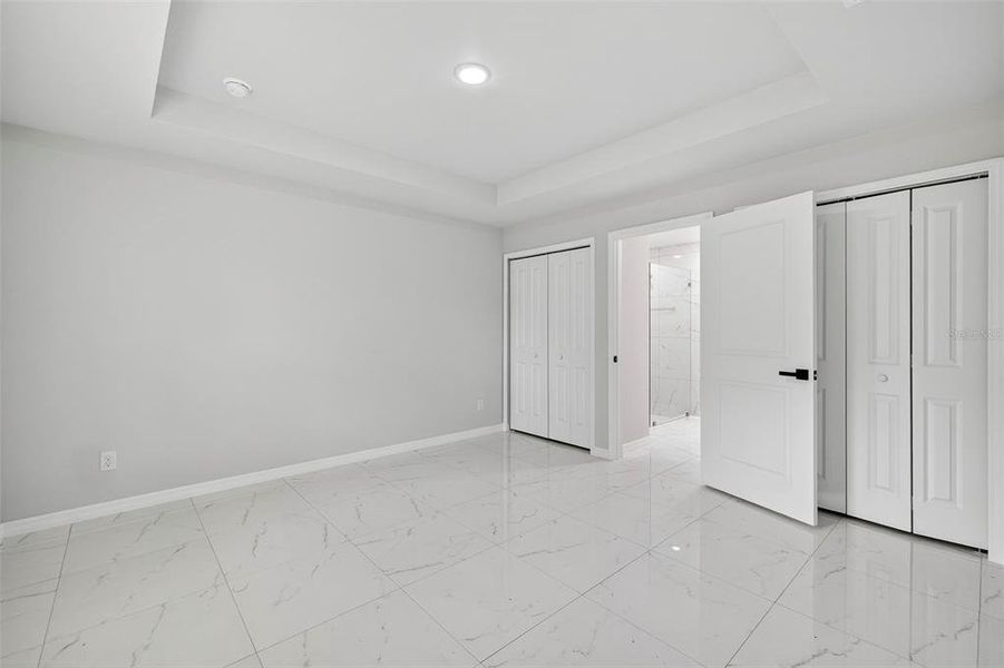 Spacious, unfurnished interior of a new home in , Lehigh Acres (Image 16).