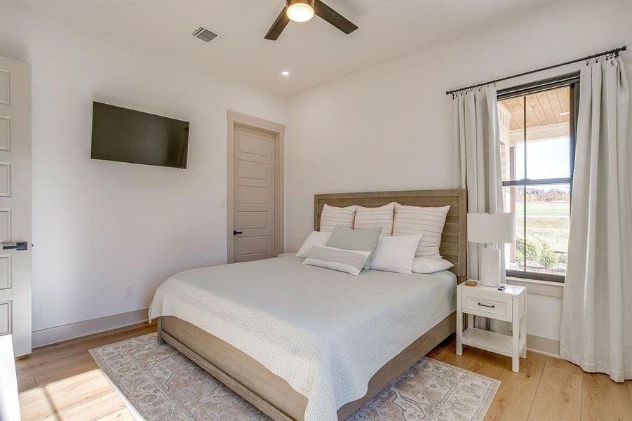 Furnished interior view inside a new home in , Weatherford (Image 34).