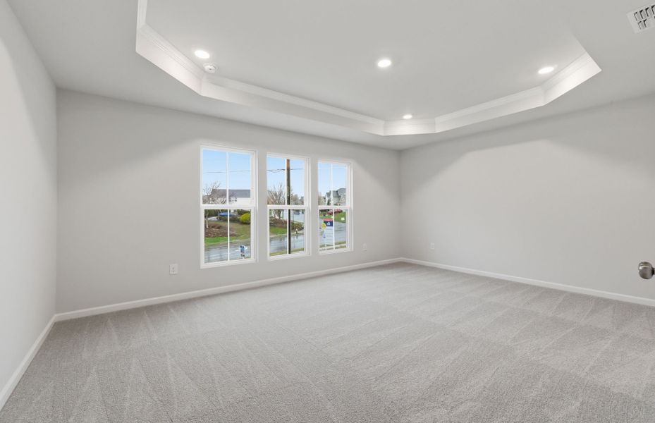 Spacious, unfurnished interior of a new home in Flemingfield, Greensboro (Image 43).