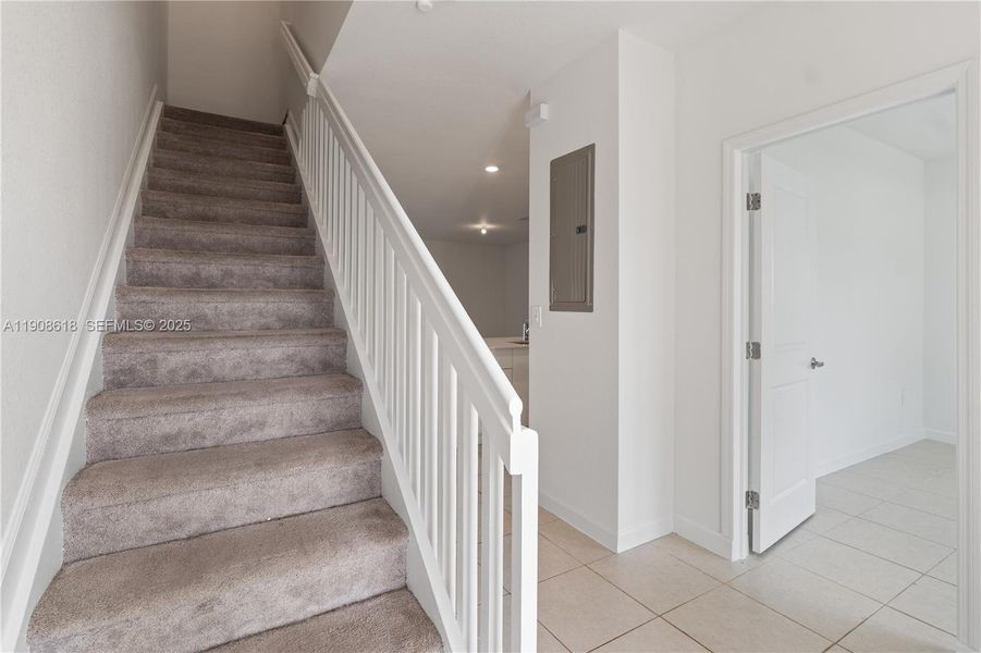 Spacious, unfurnished interior of a new home in Harmony Parc, Homestead (Image 29).