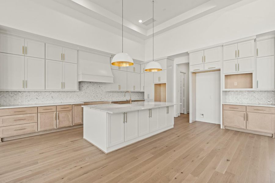 Furnished interior view inside a new home in Weston Lakes, Fulshear (Image 9). Furnished interior view inside a new home in Weston Lakes, Fulshear (Image 9).