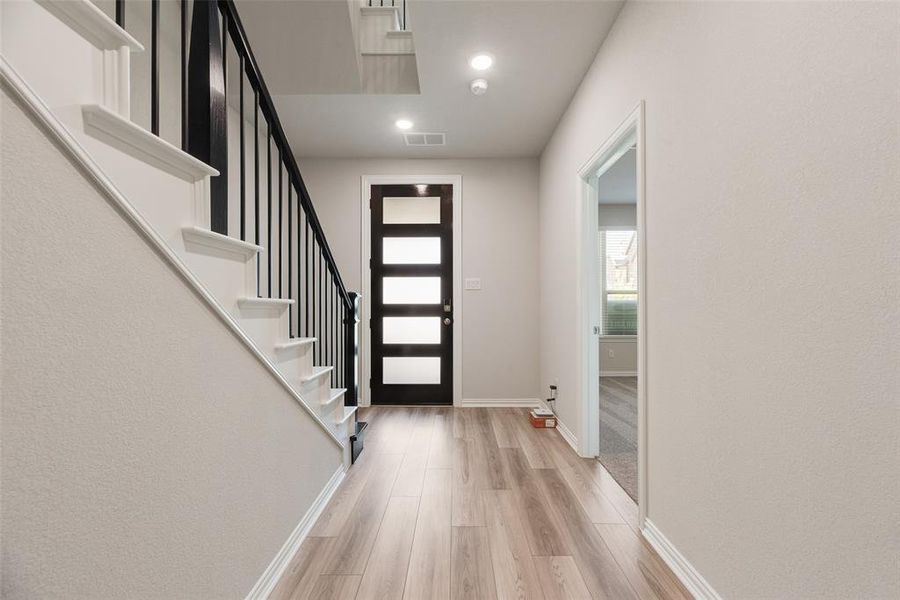 Spacious, unfurnished interior of a new home in Wade Settlement Townhomes, Frisco (Image 28).