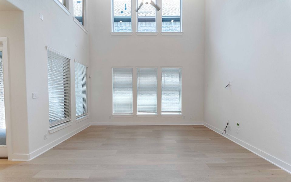 Spacious, unfurnished interior of a new home in Craig Ranch, McKinney (Image 17). Spacious, unfurnished interior of a new home in Craig Ranch, McKinney (Image 17).