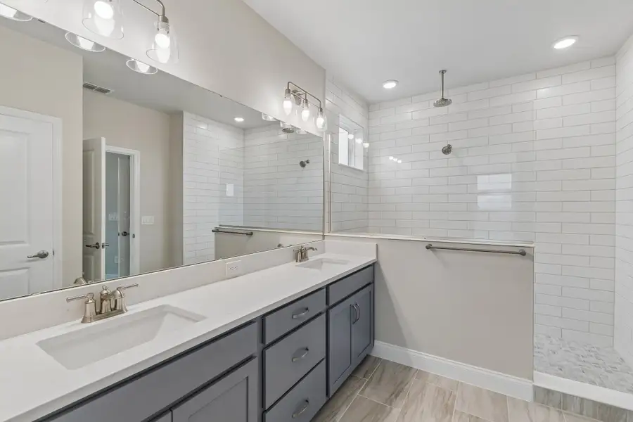 Owner's Bath Owner's Bath