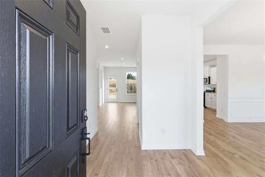 Spacious, unfurnished interior of a new home in The Reserve at Chapel Hill Phase II, Douglasville (Image 13). Spacious, unfurnished interior of a new home in The Reserve at Chapel Hill Phase II, Douglasville (Image 13).