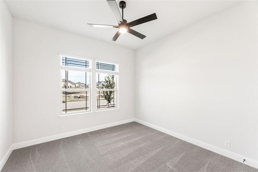 Spacious, unfurnished interior of a new home in Villages of Walnut Grove, Midlothian (Image 28).