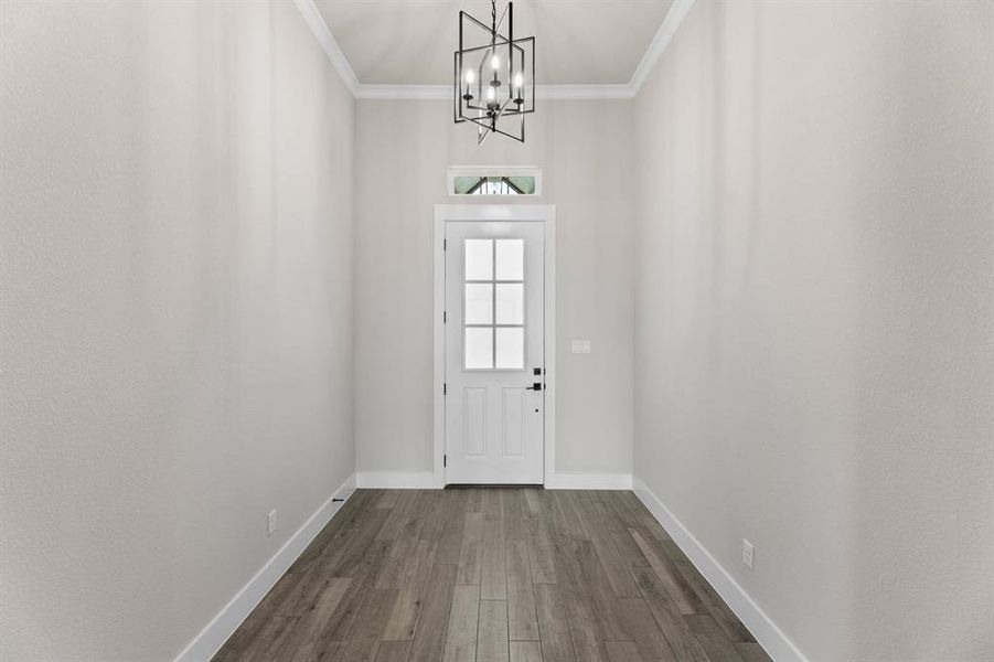 209 Bel Grand-Entry-1