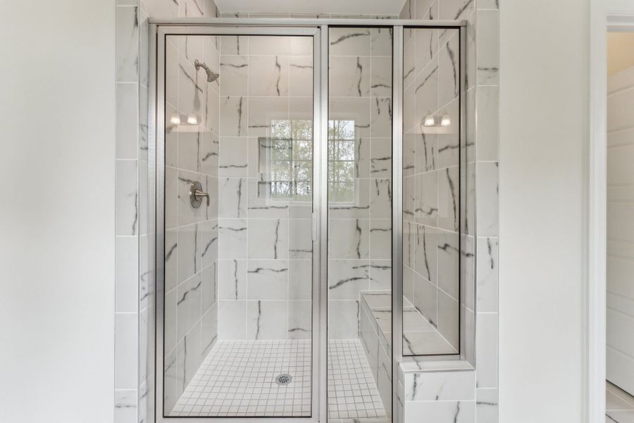 28- HHHunt Homes Mason Primary Bathroom Shower