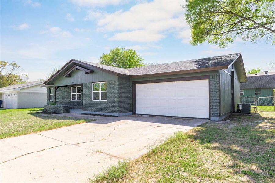 Front exterior of a new home in , Brownwood, TX, highlighting curb appeal (Image 2). Front exterior of a new home in , Brownwood, TX, highlighting curb appeal (Image 2).