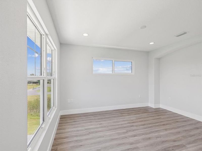 Spacious, unfurnished interior of a new home in , New Port Richey (Image 16).