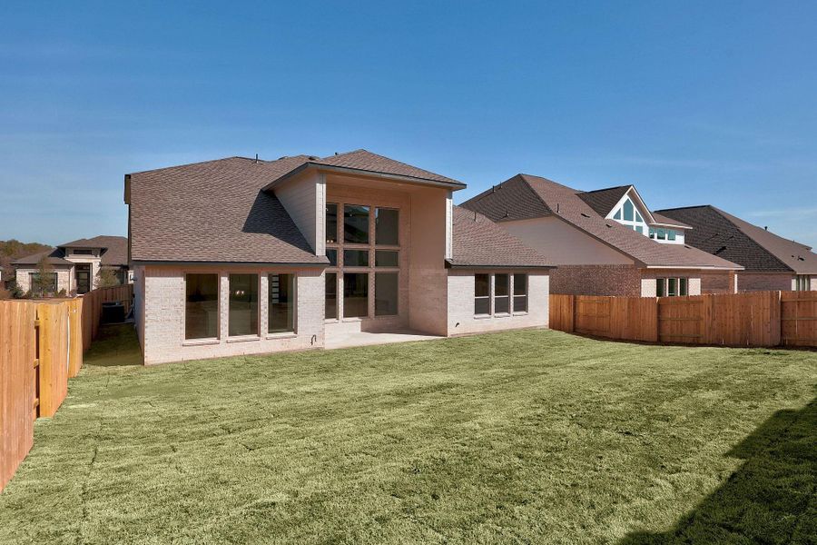 Exterior details and patio area of a home in Nolina, Georgetown (Image 24).