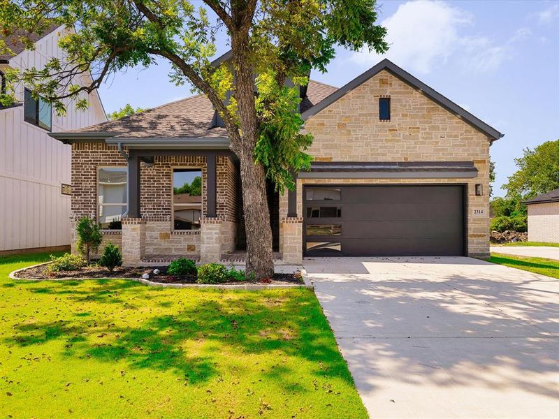 Front exterior of a new home in , Arlington, TX, highlighting curb appeal (Image 23).