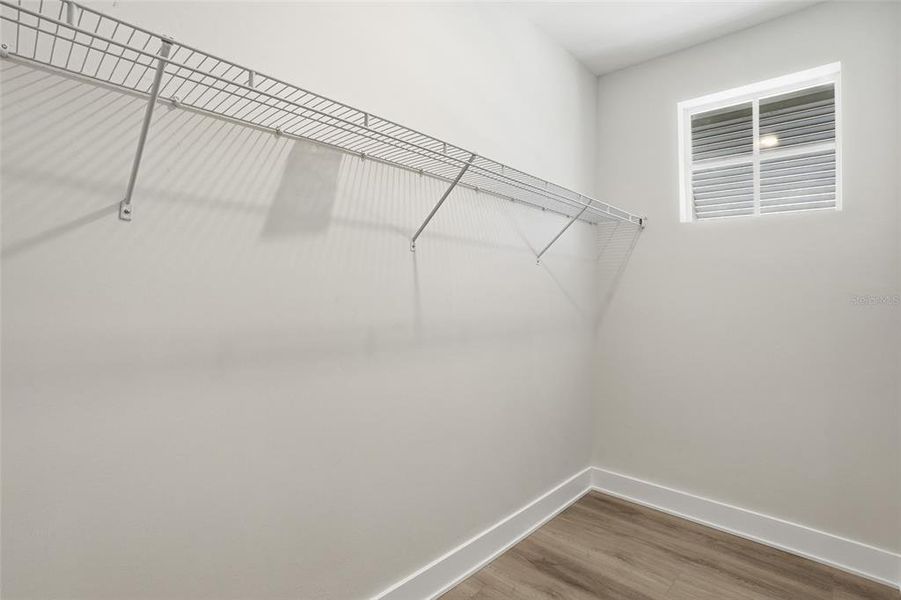Spacious, unfurnished interior of a new home in , Bonita Springs (Image 23).