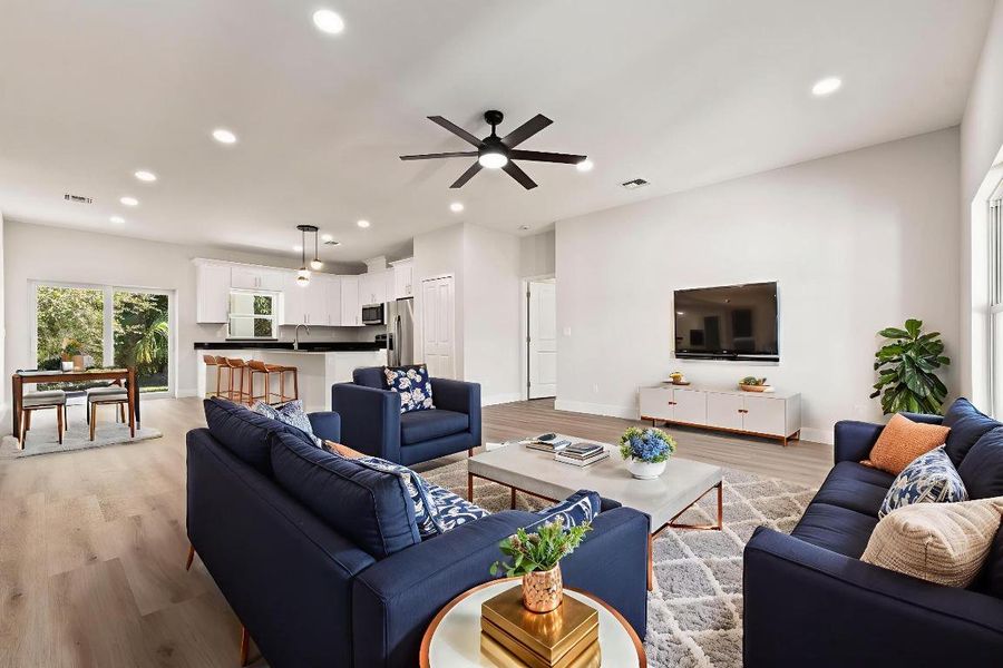 7-web-or-mls-DSC09061 - Living Room - Mo