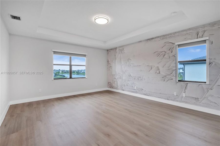 Spacious, unfurnished interior of a new home in , Miramar (Image 24).