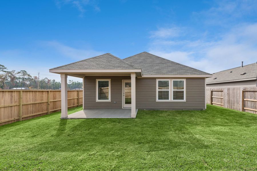 Exterior details and patio area of a home in Indian Springs, Crosby (Image 22).