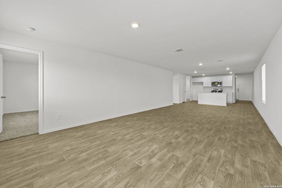 Spacious, unfurnished interior of a new home in Hickory Ridge, Elmendorf (Image 15).