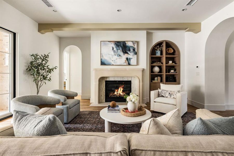 Furnished interior view inside a new home in , Dallas (Image 8).