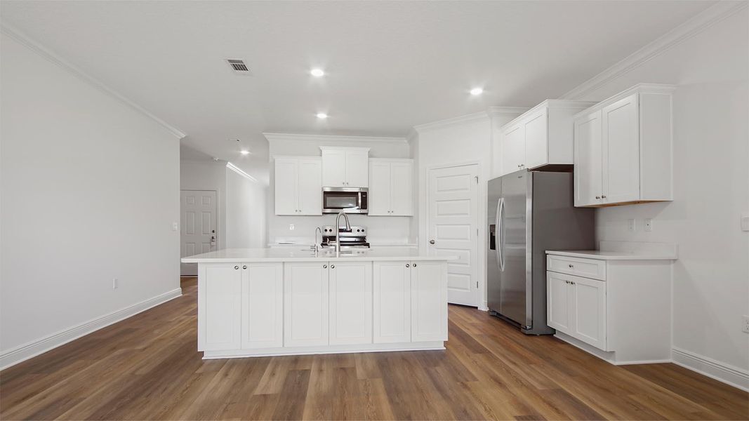 Furnished interior view inside a new home in Caballeros Estates At Hombre, Panama City Beach (Image 4).