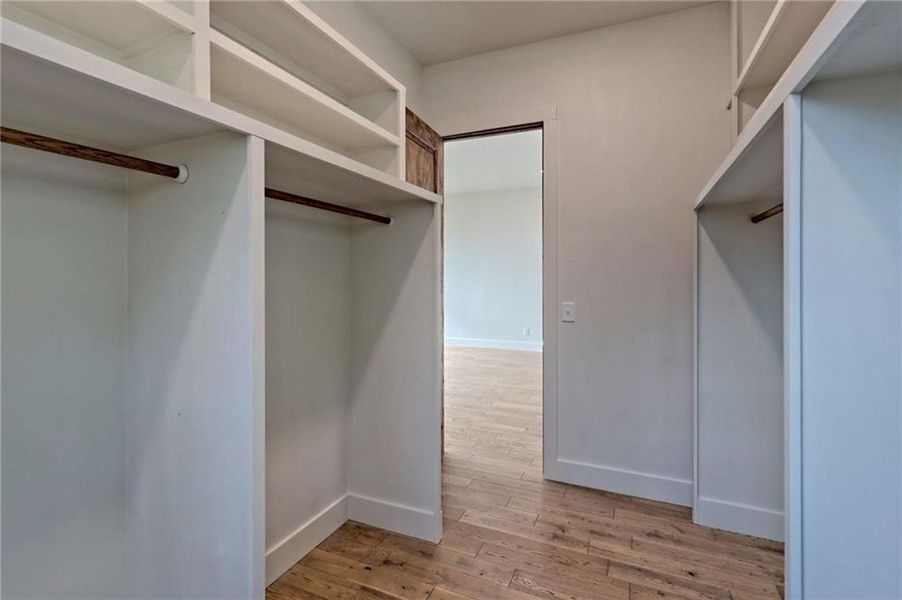 Spacious, unfurnished interior of a new home in , Clayton (Image 22).