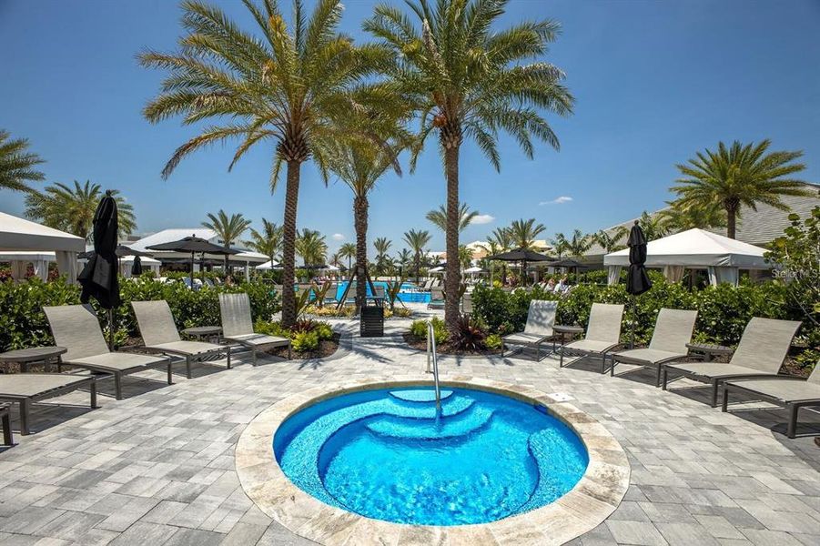 Community amenities in Esplanade at Azario Lakewood Ranch, Bradenton (Image 52).