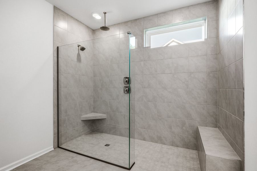 Image 47 of a home in Northbrook.