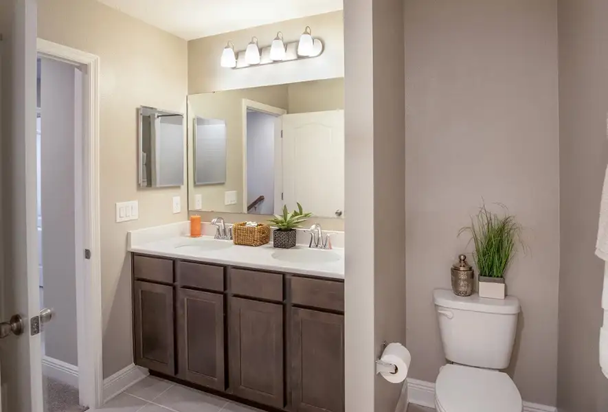 Furnished interior view inside a new home in Deland, Deland (Image 9).