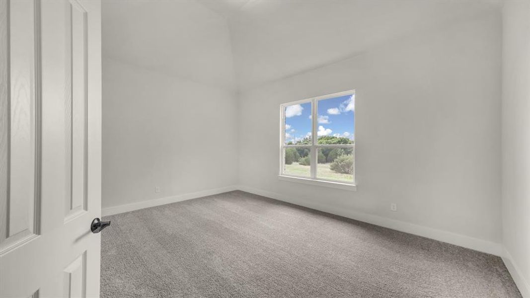 Spacious, unfurnished interior of a new home in Woodland Lakes Estates, Weatherford (Image 33).
