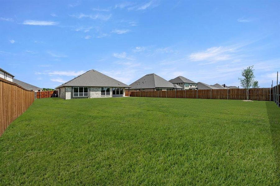 DFW-Lovers Landing-Concept 2464-229 Harmony Avenue-Back2-Risewell Homes