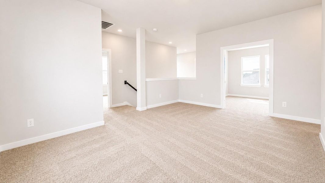 Spacious, unfurnished interior of a new home in Emberly  45', Beasley (Image 38).