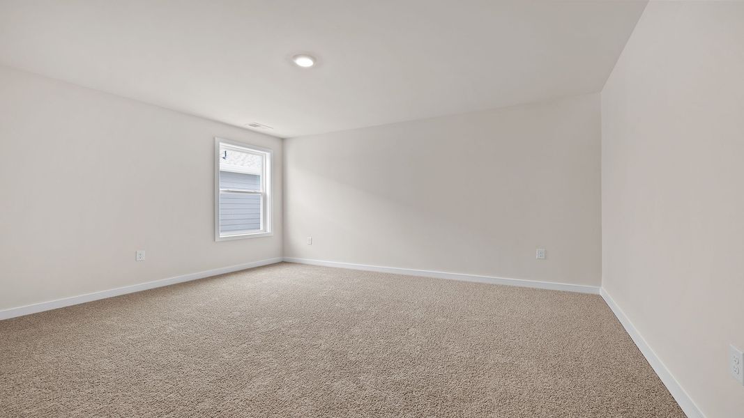 Spacious, unfurnished interior of a new home in Adams Glen, Greenville (Image 29).