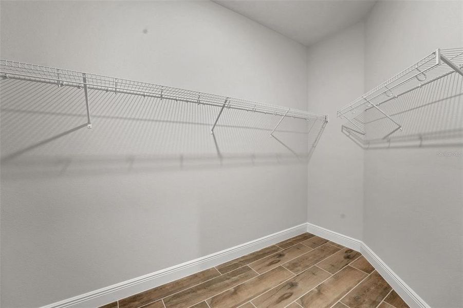 Spacious, unfurnished interior of a new home in Palms at Windermere, Windermere (Image 26).