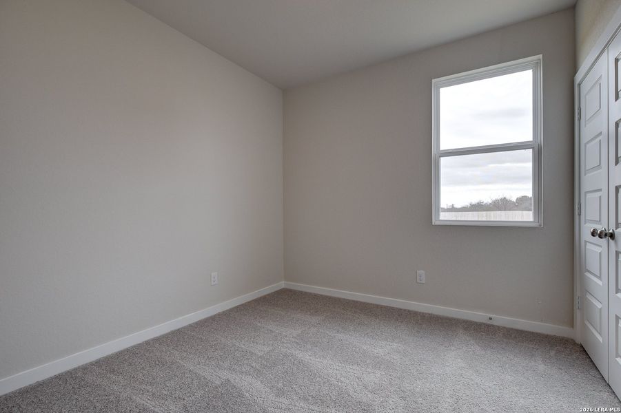 Spacious, unfurnished interior of a new home in Mesa Vista, San Antonio (Image 16).