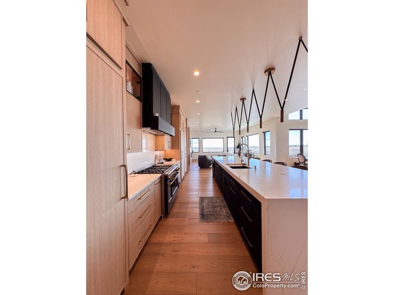 Image 47 of a home in .