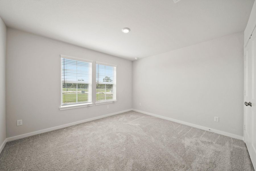 Spacious, unfurnished interior of a new home in Russell Ranch, Bay City (Image 28).