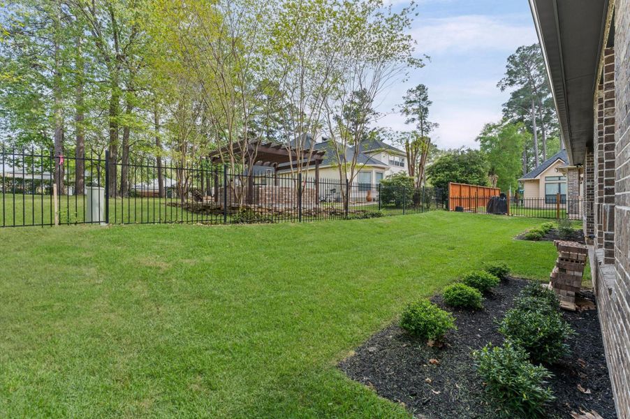 Exterior details and patio area of a home in , Montgomery (Image 3).