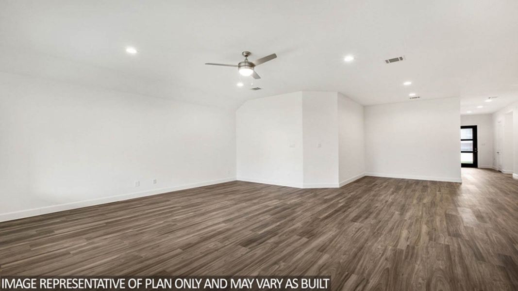 Spacious, unfurnished interior of a new home in Silverthorne, Conroe (Image 23).