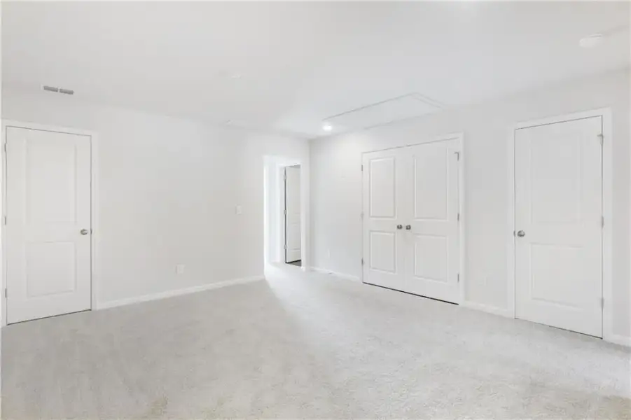Spacious, unfurnished interior of a new home in , Conyers (Image 17).