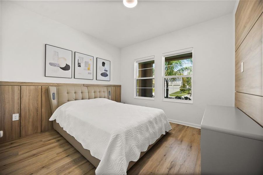 Furnished interior view inside a new home in , Winter Garden (Image 9).