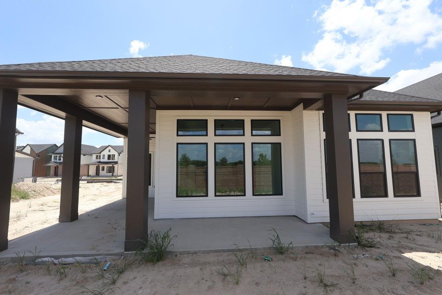 Welcome to The Lavender by David Weekley Homes. **HOME ESTIMATED TO BE COMPLETE SEPTEMBER 2026**